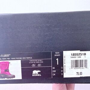 Sorel Youth Flurry Boots in Tropic Pink and Black